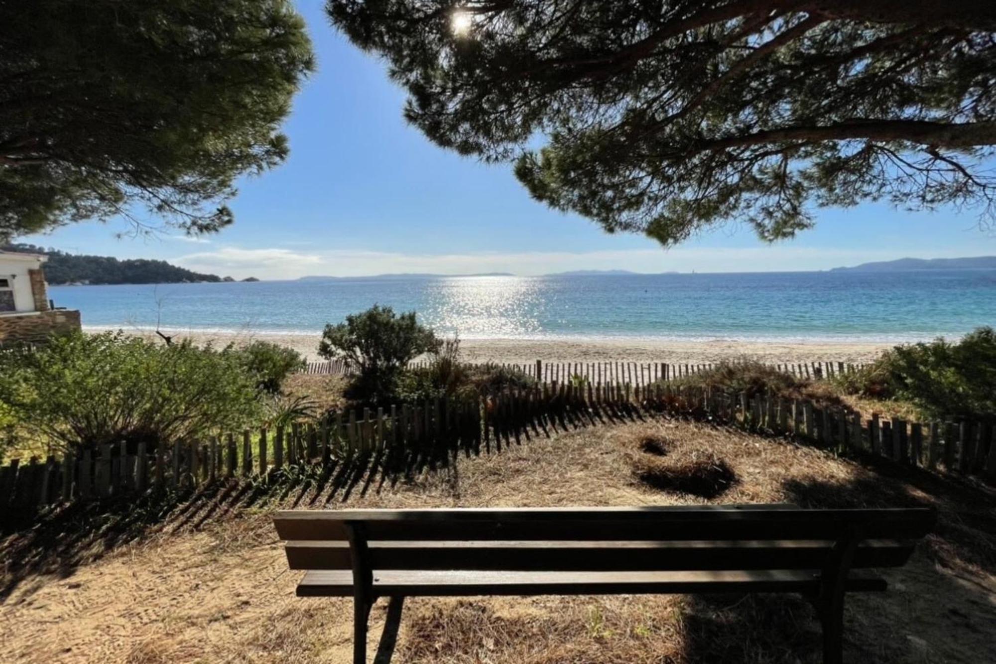 Charming Air-Conditioned One-Bedroom 150M From Cavaliere Beach Le Lavandou Exteriér fotografie