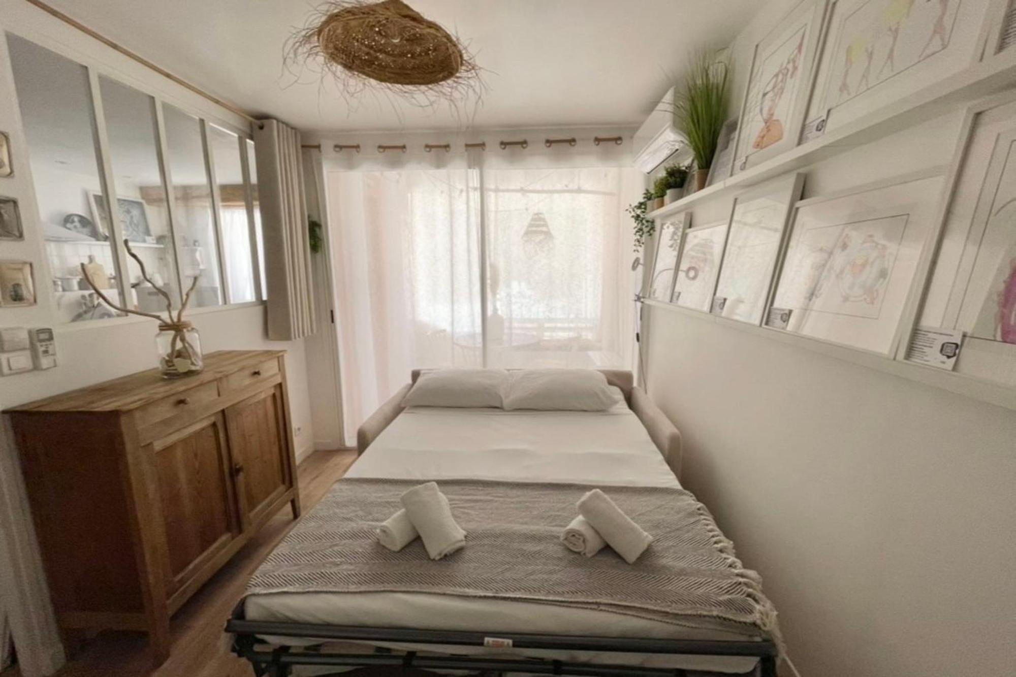 Charming Air-Conditioned One-Bedroom 150M From Cavaliere Beach Le Lavandou Exteriér fotografie
