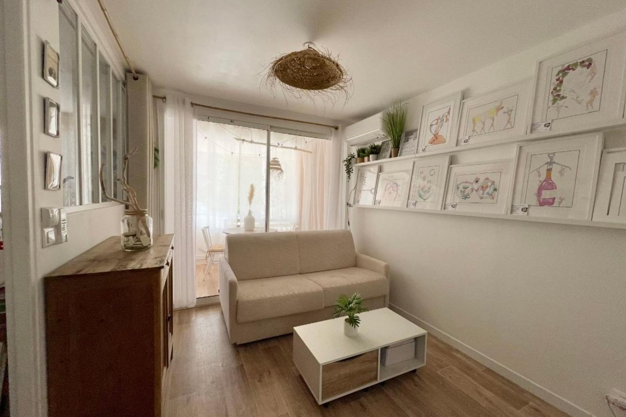Charming Air-Conditioned One-Bedroom 150M From Cavaliere Beach Le Lavandou Exteriér fotografie