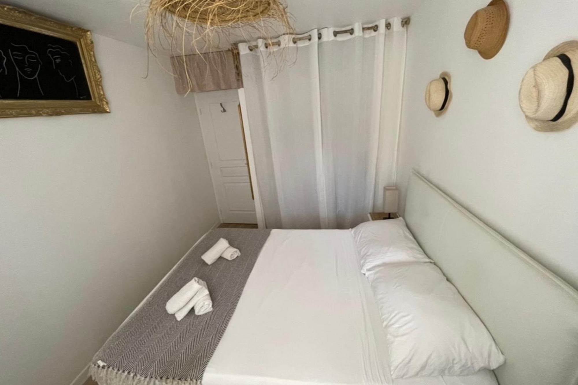 Charming Air-Conditioned One-Bedroom 150M From Cavaliere Beach Le Lavandou Exteriér fotografie