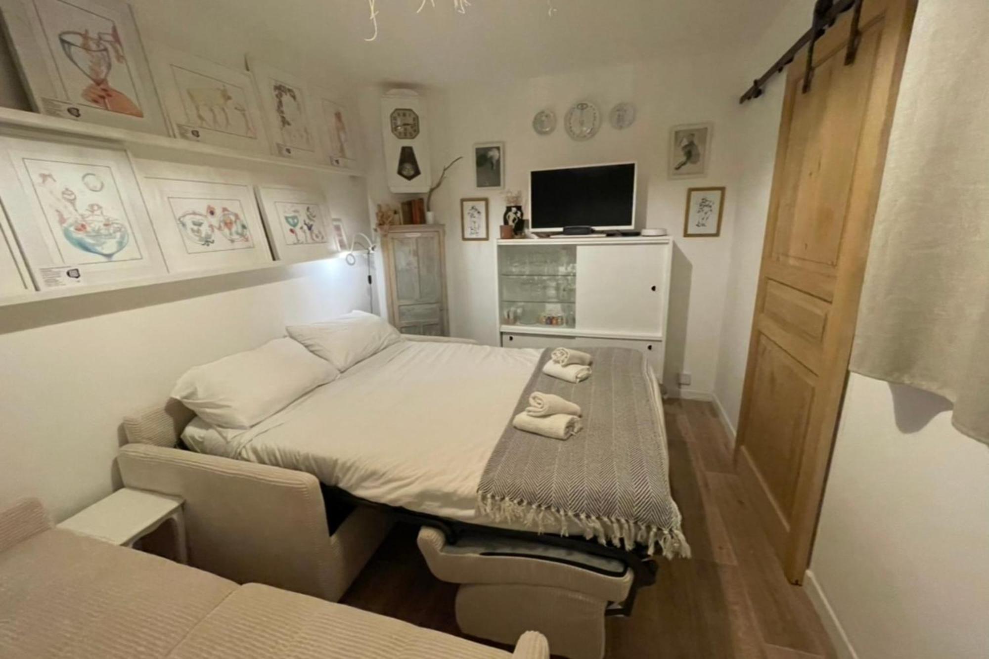 Charming Air-Conditioned One-Bedroom 150M From Cavaliere Beach Le Lavandou Exteriér fotografie