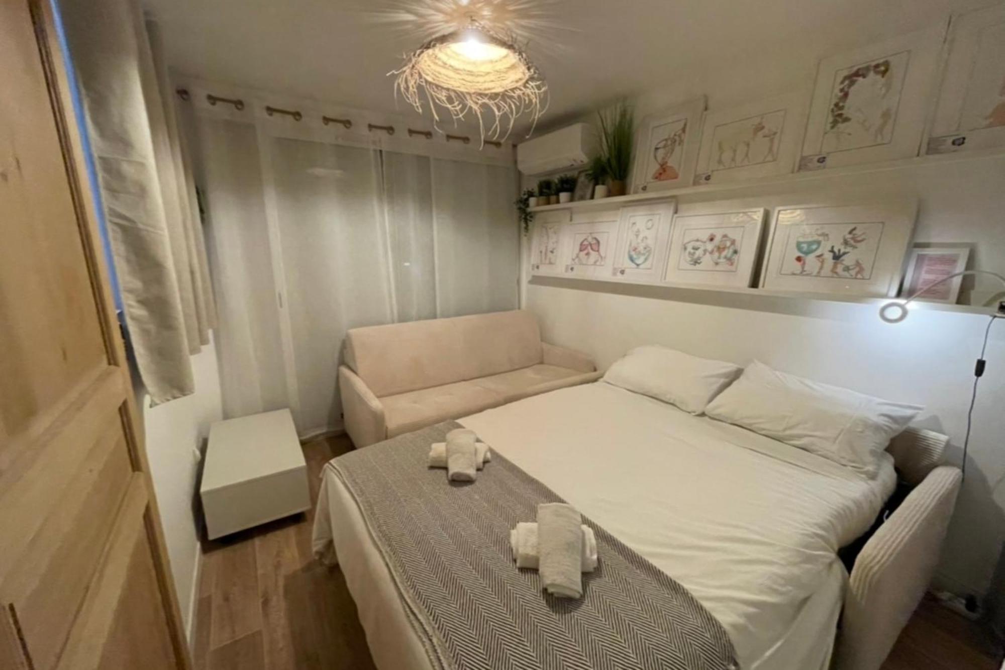 Charming Air-Conditioned One-Bedroom 150M From Cavaliere Beach Le Lavandou Exteriér fotografie