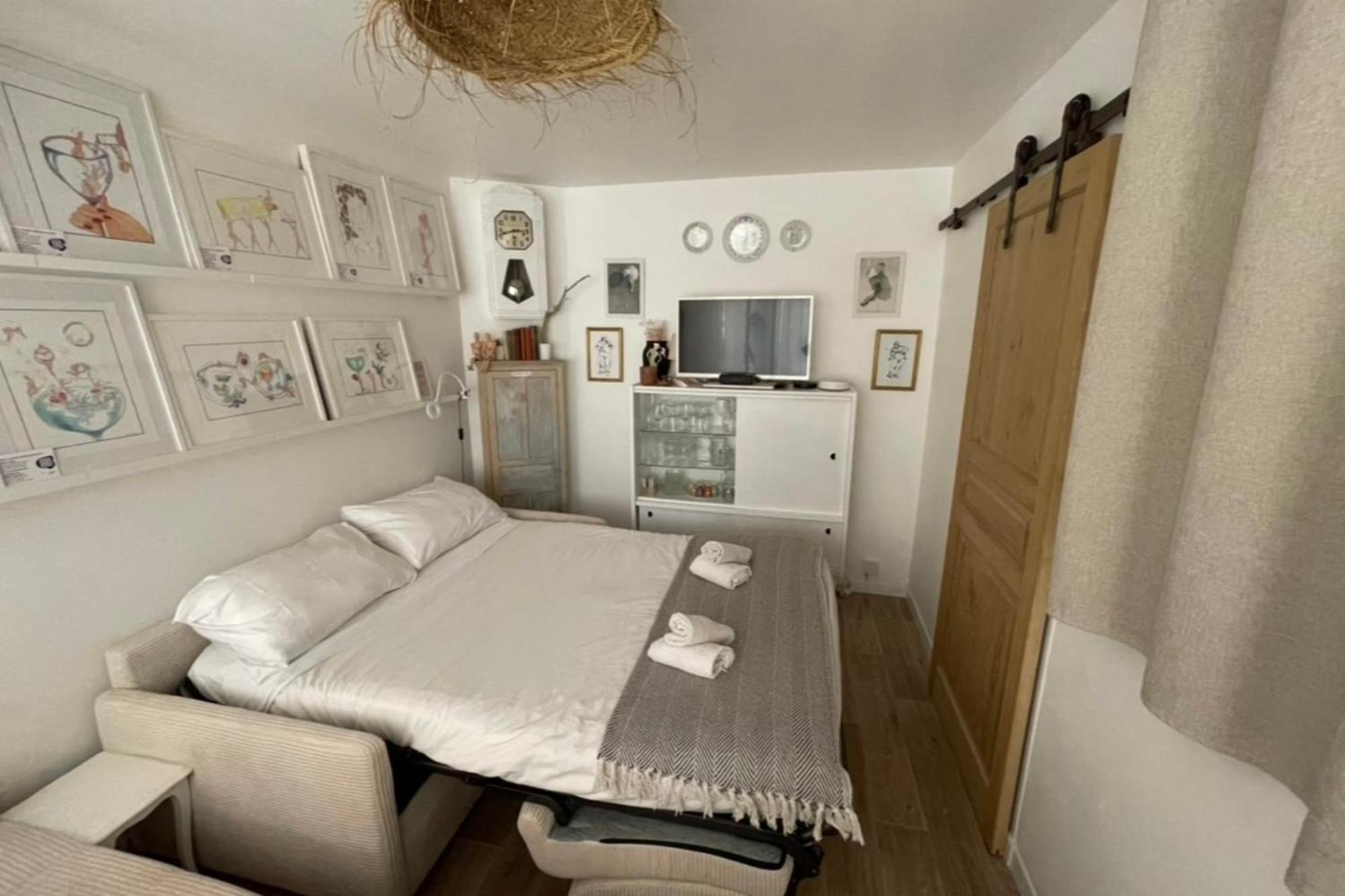 Charming Air-Conditioned One-Bedroom 150M From Cavaliere Beach Le Lavandou Exteriér fotografie